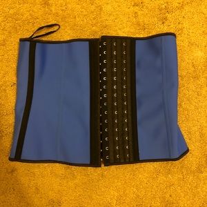 Waist trainer